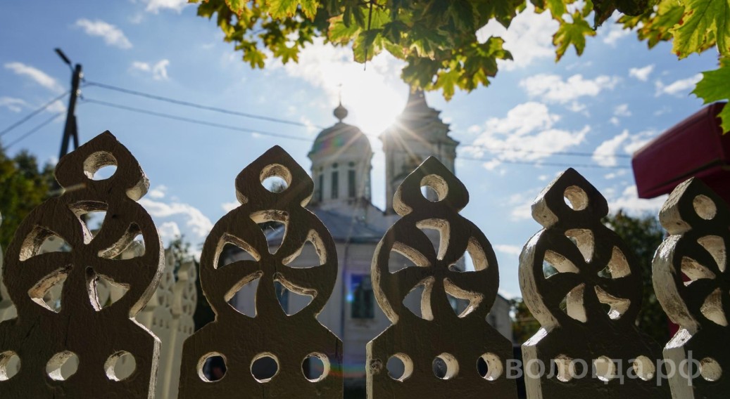 В первые 10 дней осени солнце в Вологде свtтило 82 часа